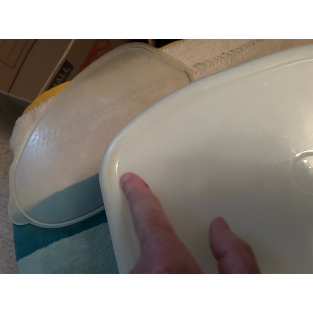 VTG Tupperware Ham Storage Container - Picture 6 of 8